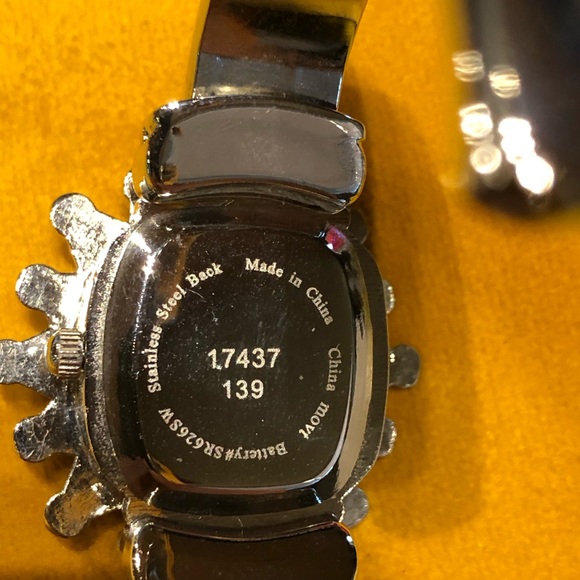 ☀️ Hidden Watch Cuff and Sparkling Earrings - Picture 5 of 8